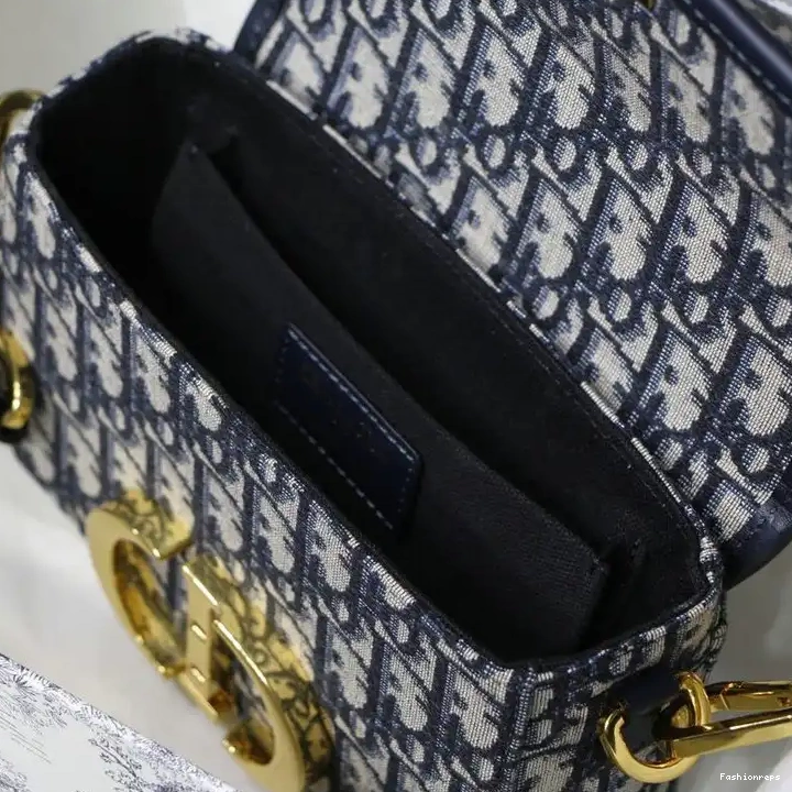 20FY11140 Bag Dio 0711